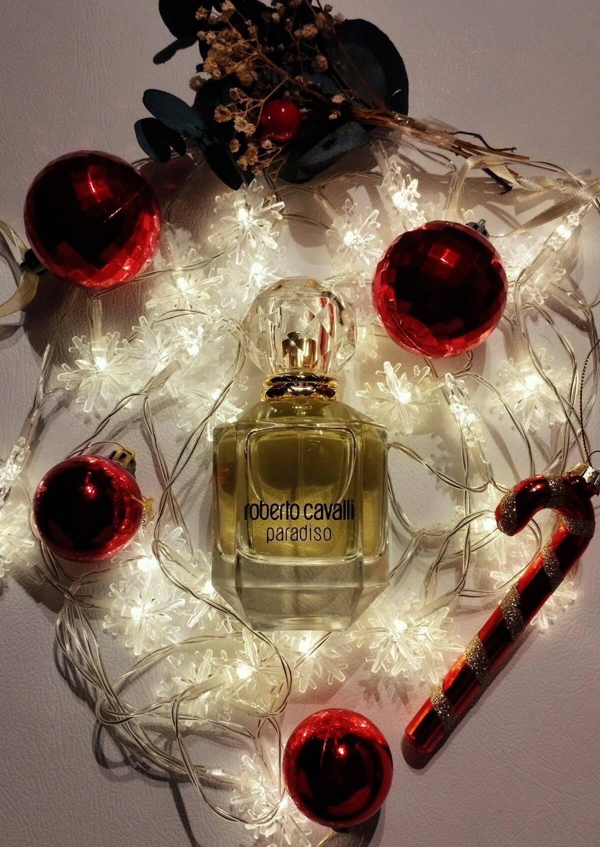 عطر ادکلن پردیسو روبرتو کاوالی - Paradiso Roberto Cavalli - بررسی، قیمت و خرید