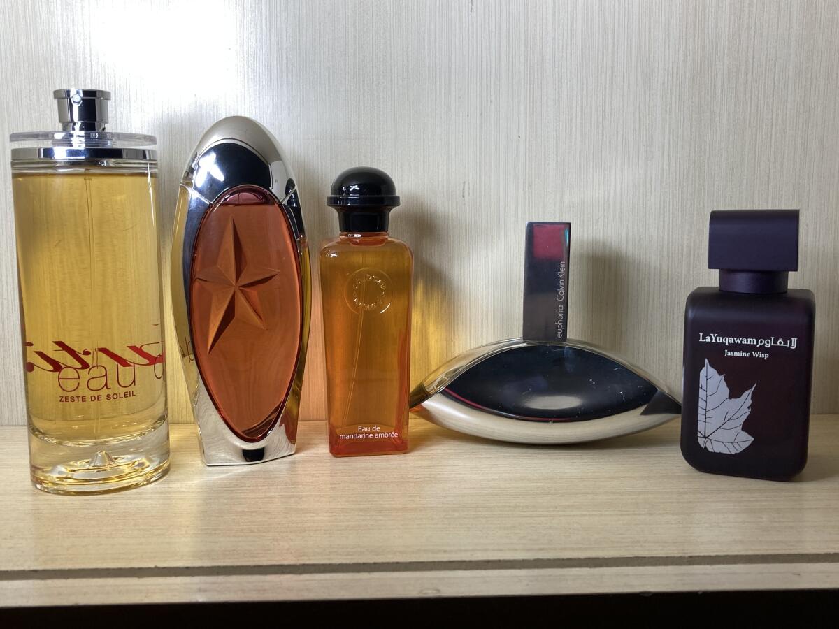 عطر ادکلن لا یوکوم جاسمین ویسپ راساسی - La Yuqawam Jasmine Wisp Rasasi - بررسی، قیمت و خرید
