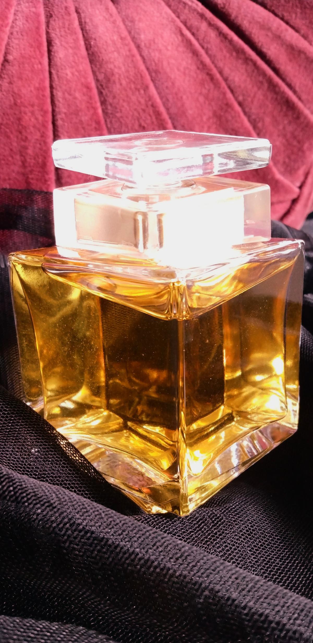 عطر ادکلن وی ورساچه - V'E Versace - بررسی، قیمت و خرید