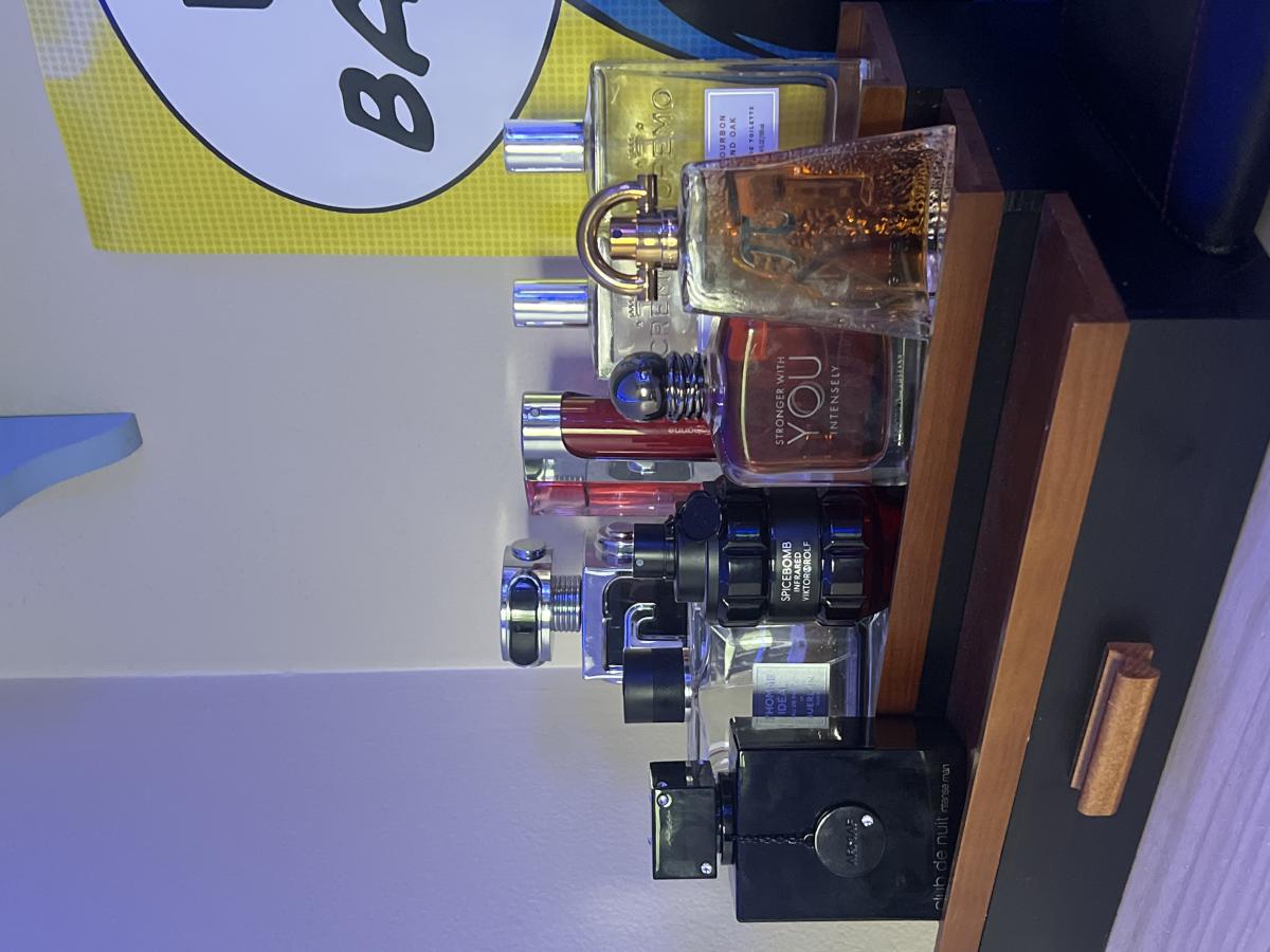 عطر ادکلن اولتراد مَن رابان - Ultrared Men Rabanne - بررسی، قیمت و خرید