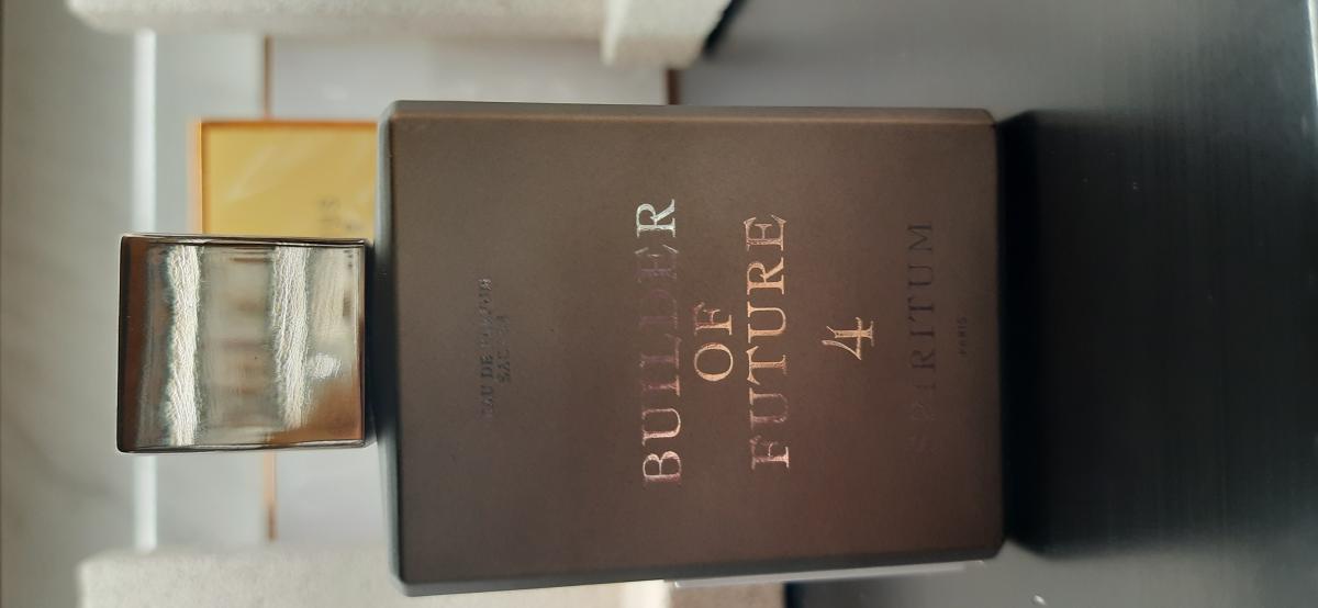 عطر ادکلن فور بیلدر آف فیوچر اسپیریتوم - 4 Builder Of Future Spiritum - بررسی، قیمت و خرید