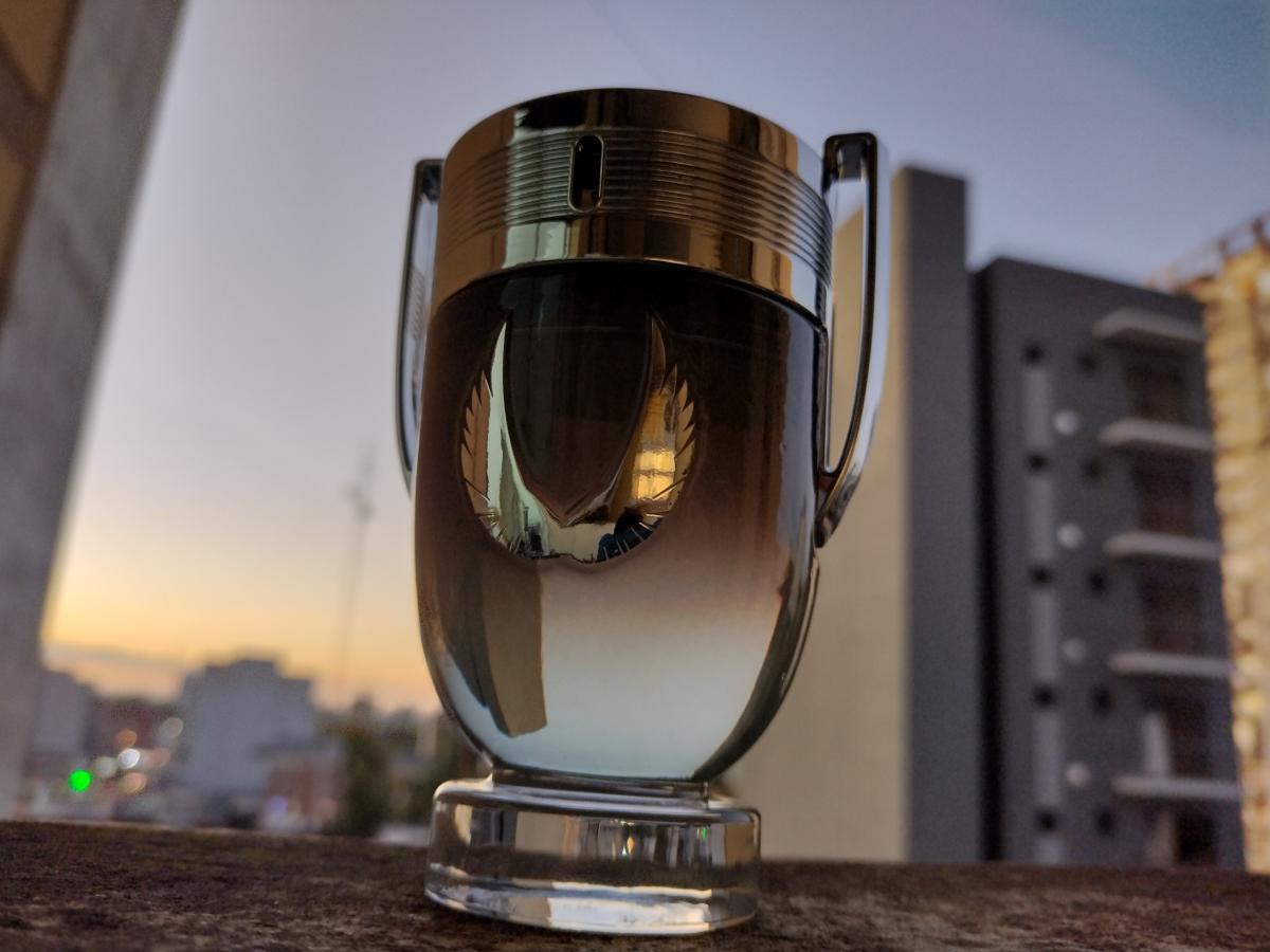 عطر ادکلن اینویکتوس پلاتینوم رابان - Invictus Platinum Rabanne - بررسی، قیمت و خرید