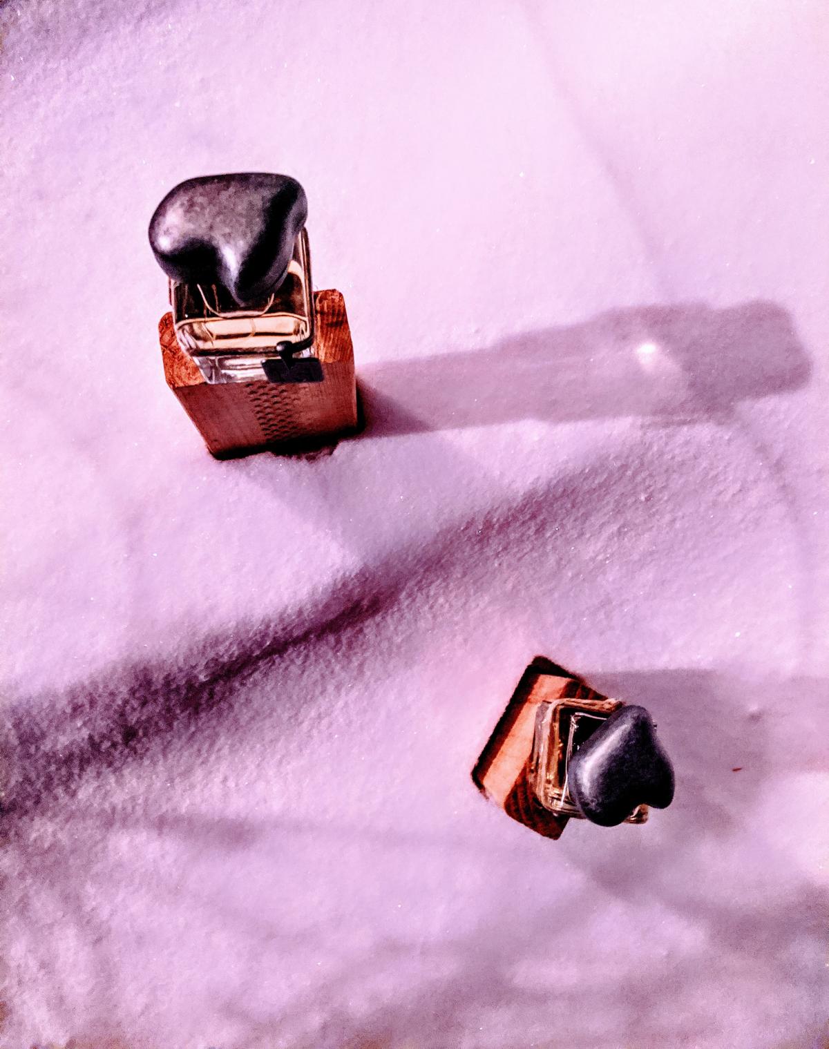 عطر ادکلن اید مندیتوروسا - Id Mendittorosa - بررسی، قیمت و خرید