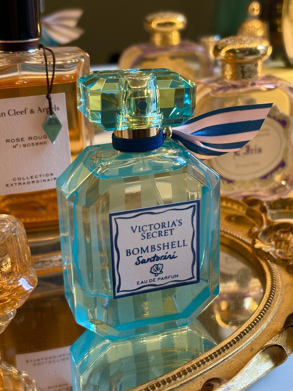عطر ادکلن بامب‌شل سانتورینی ویکتوریا سیکرت - Bombshell Santorini Victoria's Secret - بررسی، قیمت و خرید