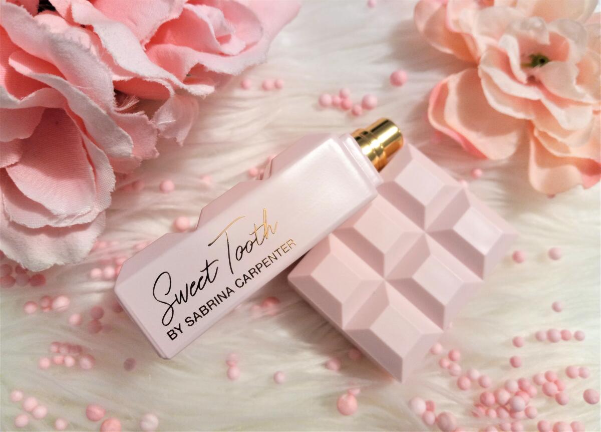 عطر ادکلن سوییت توث سابرینا کارپنتر - Sweet Tooth Sabrina Carpenter - بررسی، قیمت و خرید