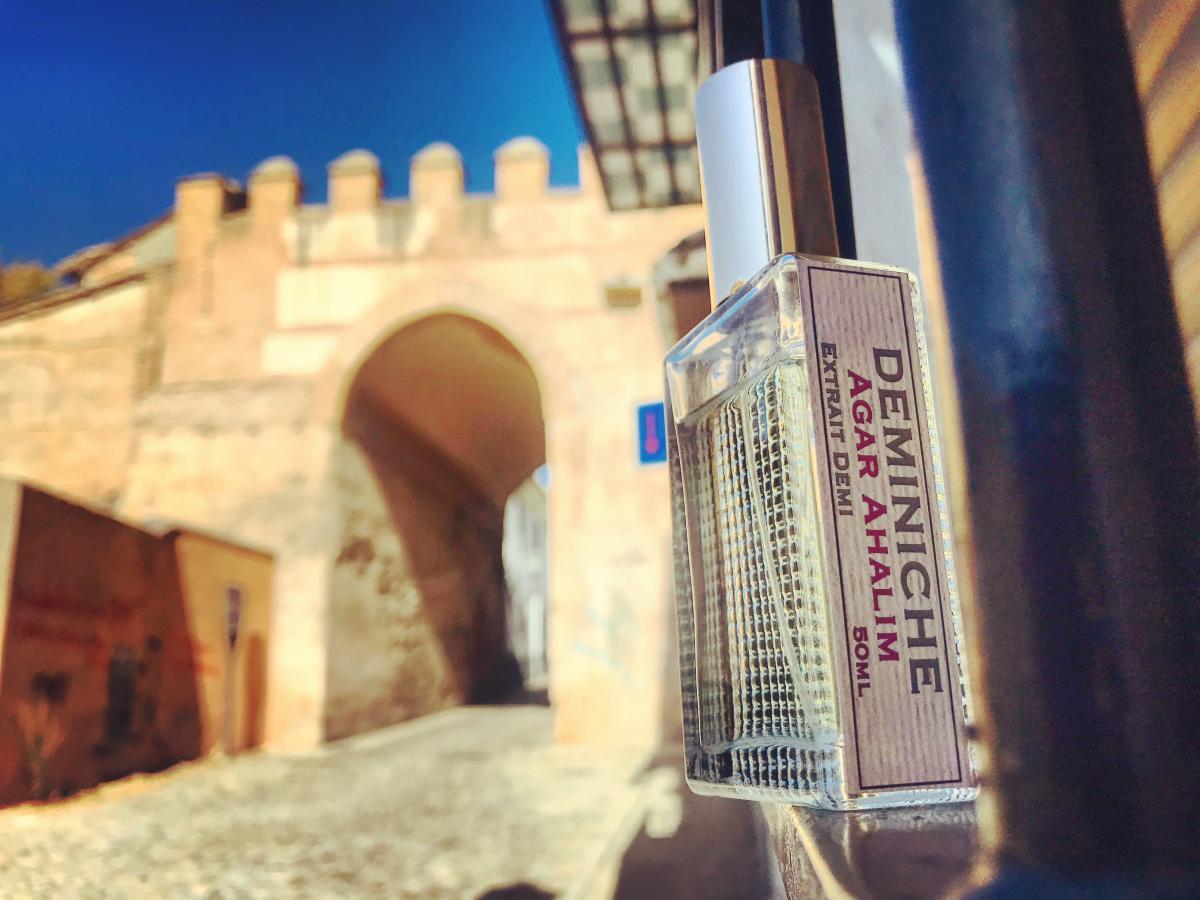 عطر ادکلن اگر احالیم ریکاردو راموس پرفیومز د آتور - Agar Ahalim Ricardo Ramos Perfumes de Autor - بررسی، قیمت و خرید