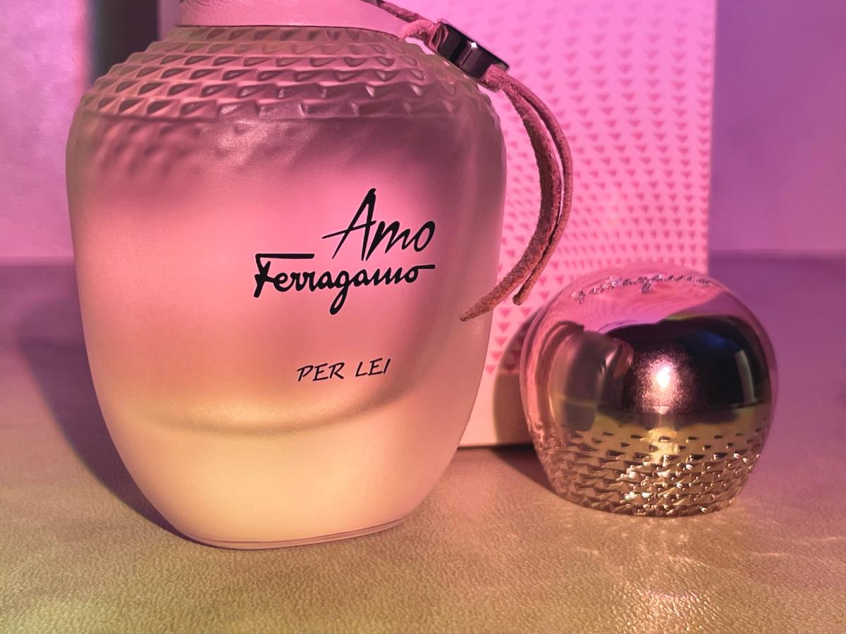عطر ادکلن آمو فرراگامو پر لی سالواتوره فراگامو - Amo Ferragamo Per Lei Salvatore Ferragamo - بررسی، قیمت و خرید