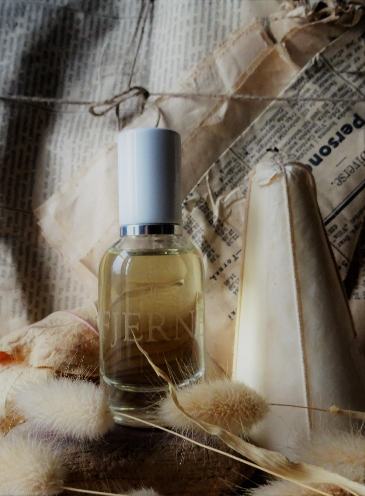 عطر ادکلن فییرنه اسلمبرهاوس - Fjerne Slumberhouse - بررسی، قیمت و خرید