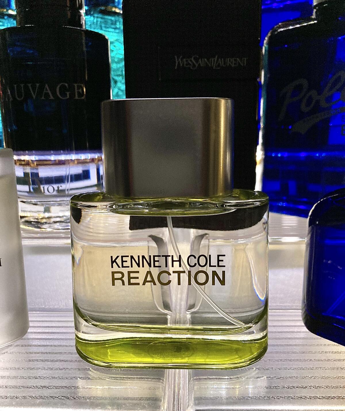 عطر ادکلن ری‌اکشن کِنِت کول - Reaction Kenneth Cole - بررسی، قیمت و خرید