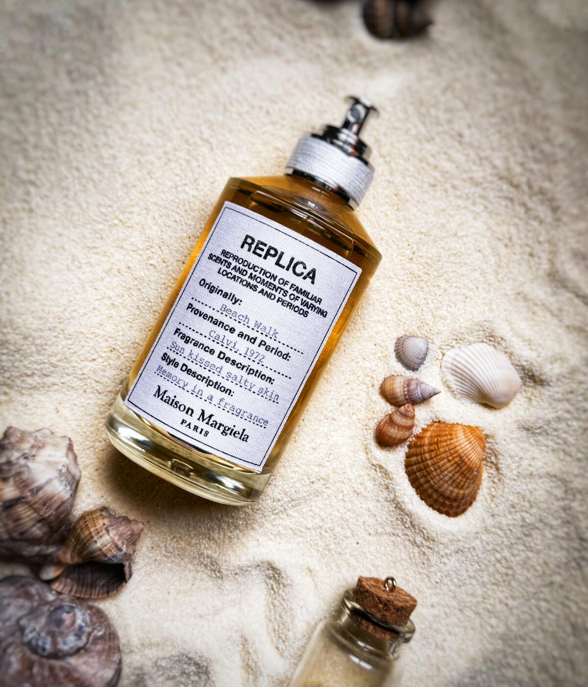 عطر ادکلن بـیچ واک مزون مارتین مارژیلا - Beach Walk Maison Martin Margiela - بررسی، قیمت و خرید