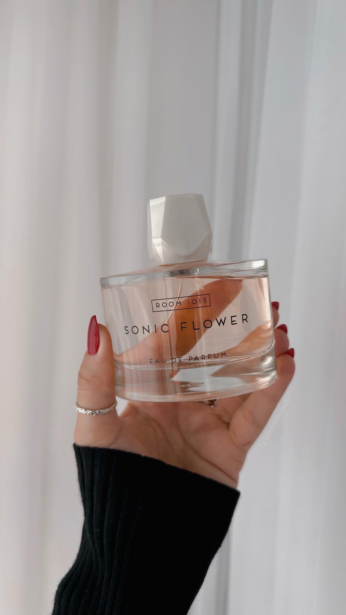 عطر ادکلن سونیک فلاور روم وان زیرو وان فایو - Sonic Flower Room 1015 - بررسی، قیمت و خرید