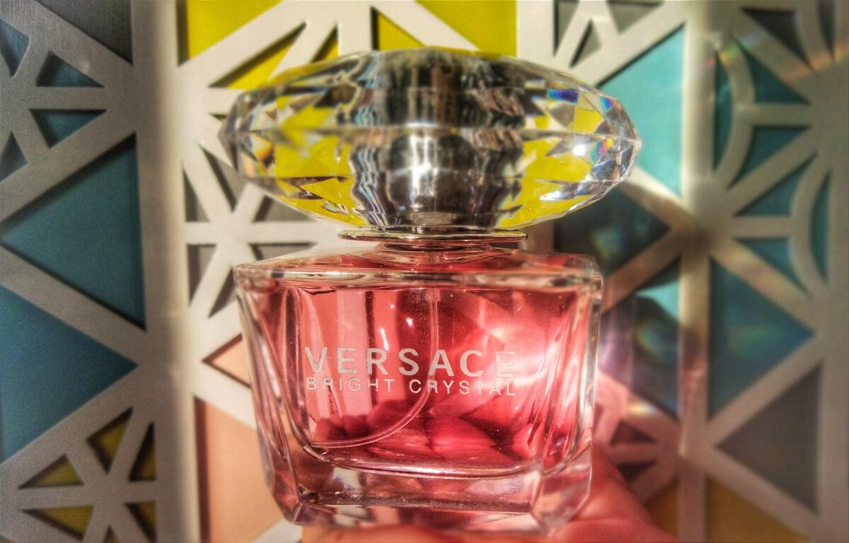 عطر ادکلن برایت کریستال پرفیوم ورساچه - Bright Crystal Parfum Versace - بررسی، قیمت و خرید