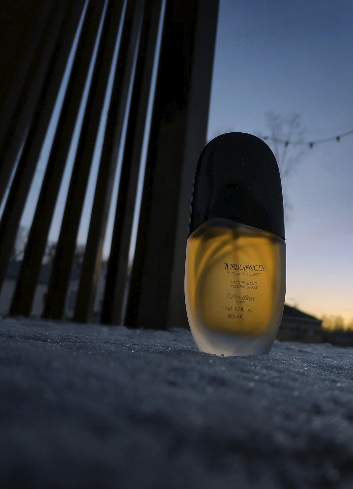 عطر ادکلن توربولنسز رویون - Turbulences Revillon - بررسی، قیمت و خرید