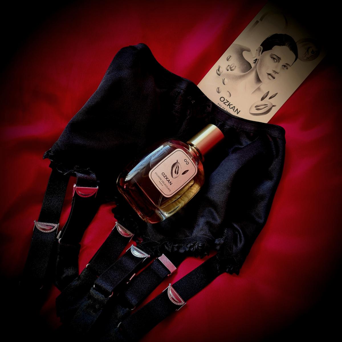 عطر ادکلن اوزکان سیلوین دلاکورت - Ozkan Sylvaine Delacourte - بررسی، قیمت و خرید