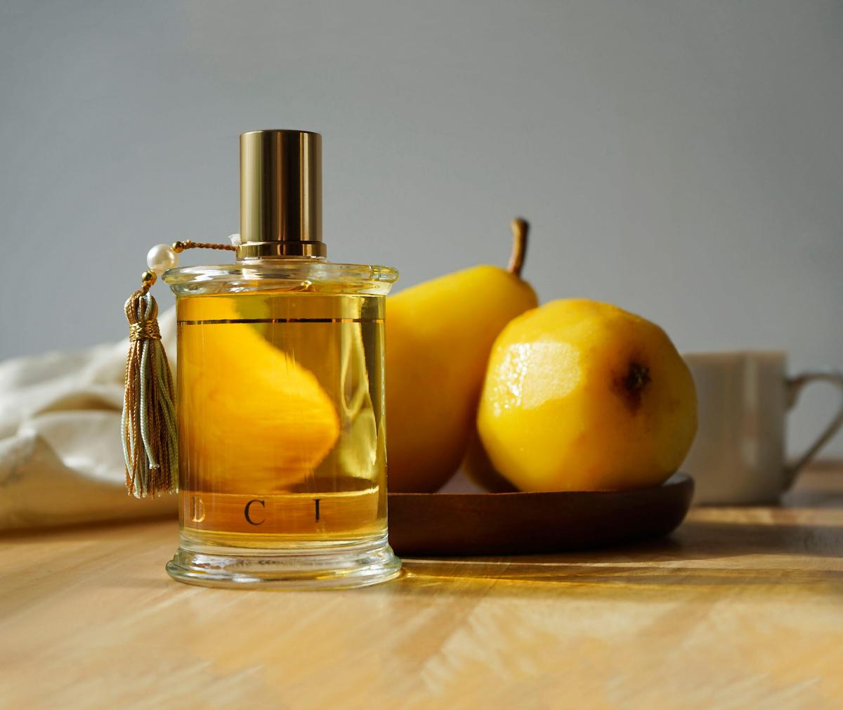 عطر ادکلن لا بِل هِلِن ام دی سی آی پرفیومز - La Belle Helene MDCI Parfums - بررسی، قیمت و خرید
