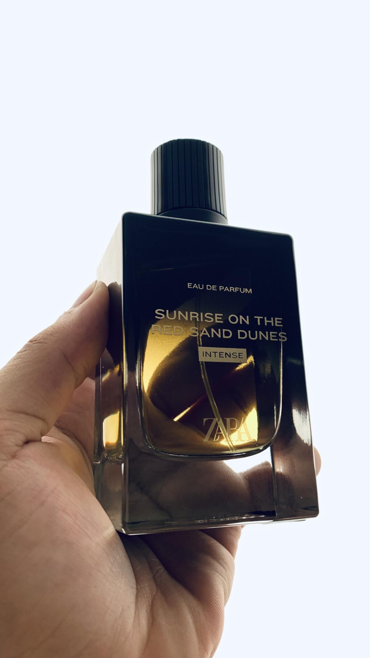 عطر ادکلن سانرایز آن د رد سند دونز اینتنس زَرا - Sunrise on the Red Sand Dunes Intense Zara - بررسی، قیمت و خرید