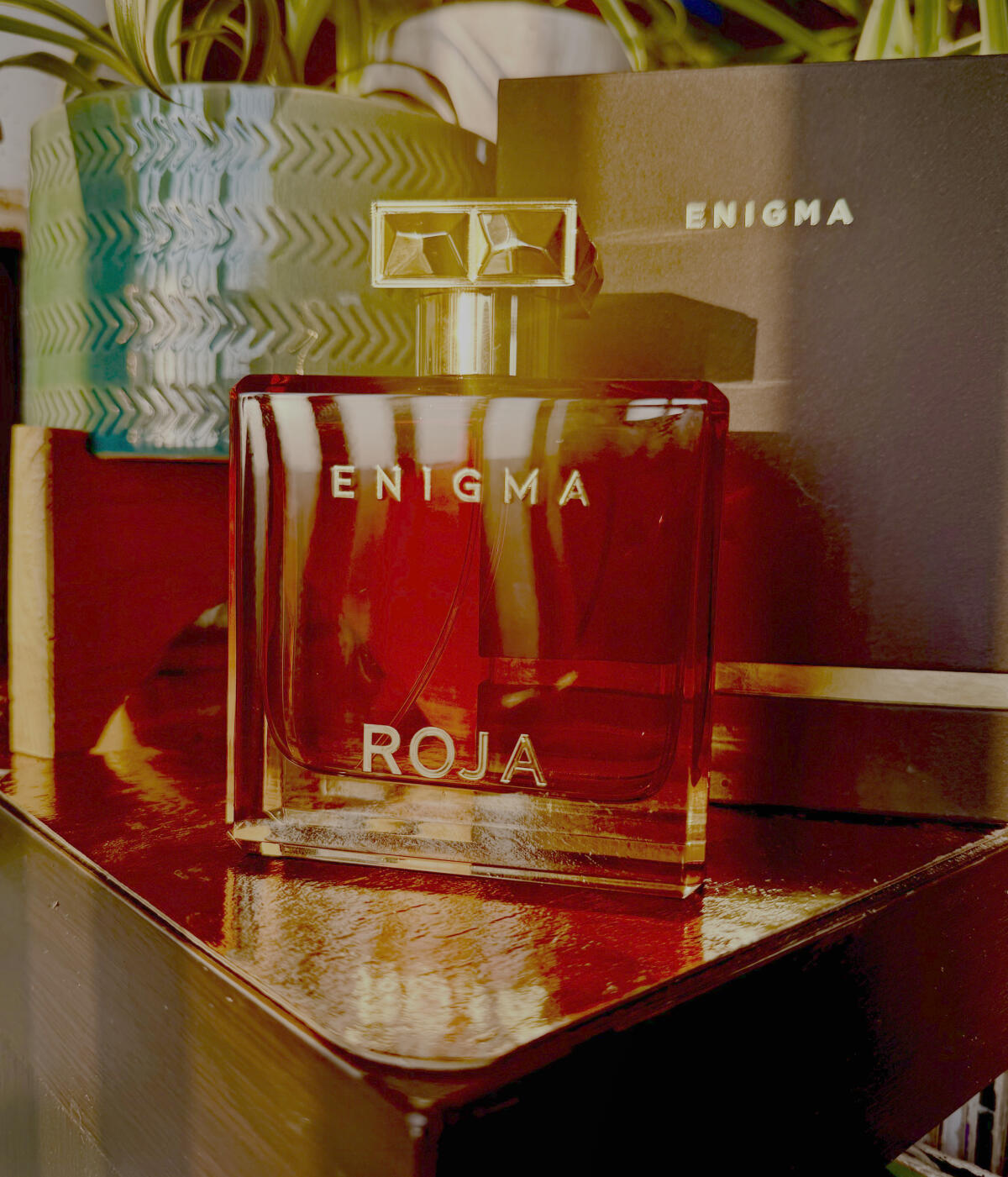 عطر ادکلن انیگما پور هوم پارفوم کلن روژا داو - Enigma Pour Homme Parfum Cologne Roja Dove - بررسی، قیمت و خرید
