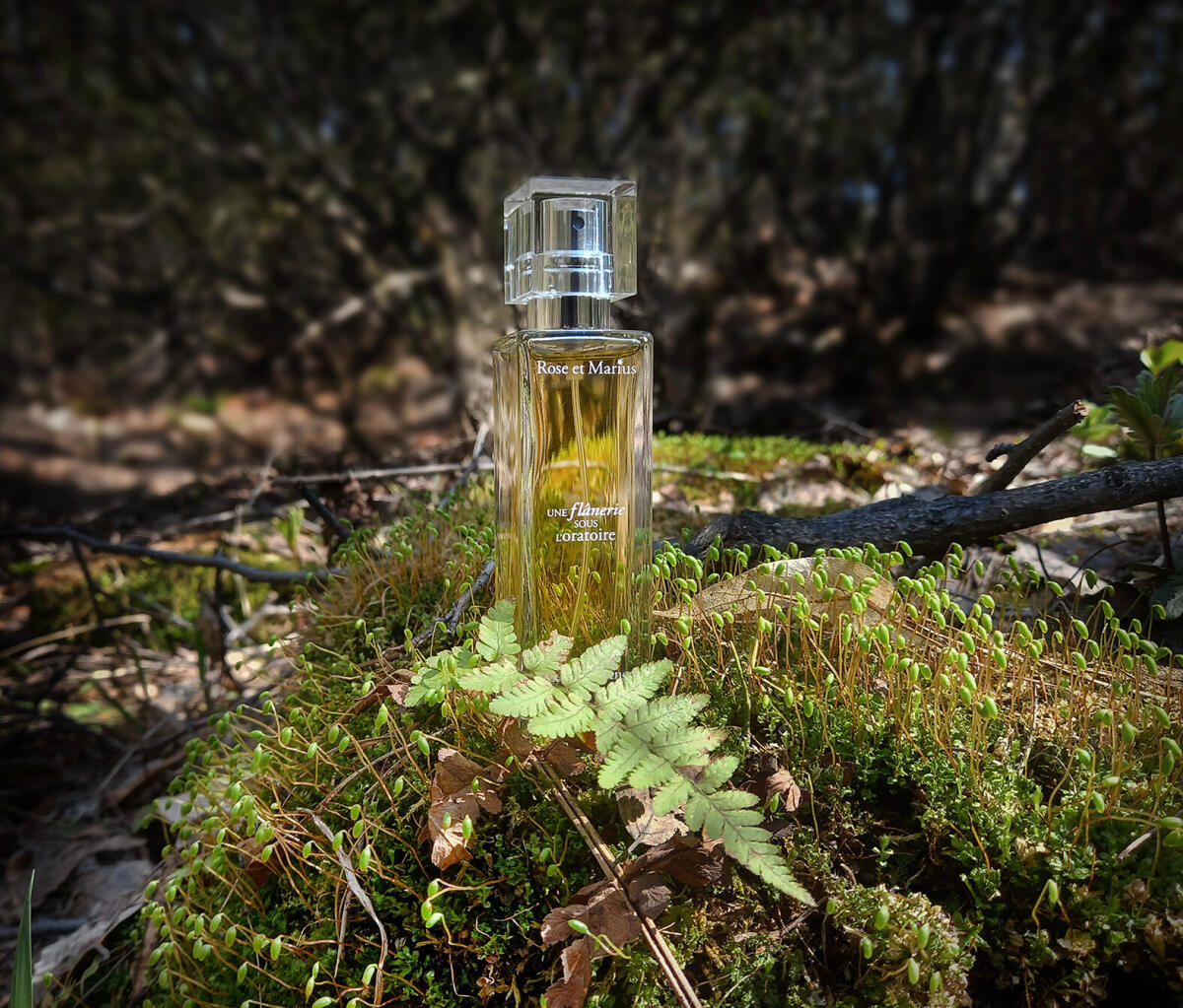 عطر ادکلن اون فلانری سوس لوراتوار روز ات ماریوس - Une Flânerie Sous l'Oratoire Rose et Marius - بررسی، قیمت و خرید