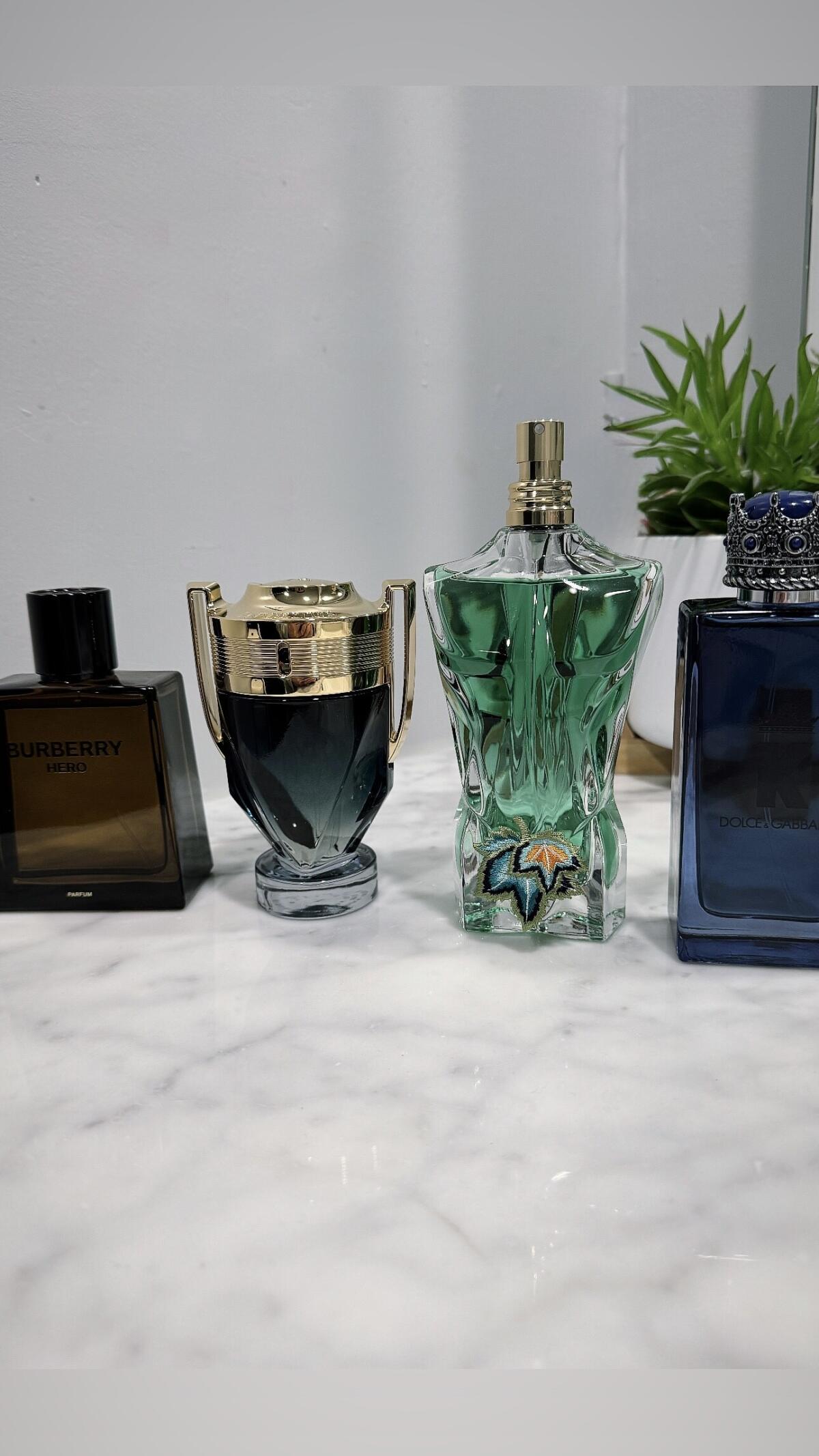 عطر ادکلن اینویکتوس پرفیوم رابان - Invictus Parfum Rabanne - بررسی، قیمت و خرید