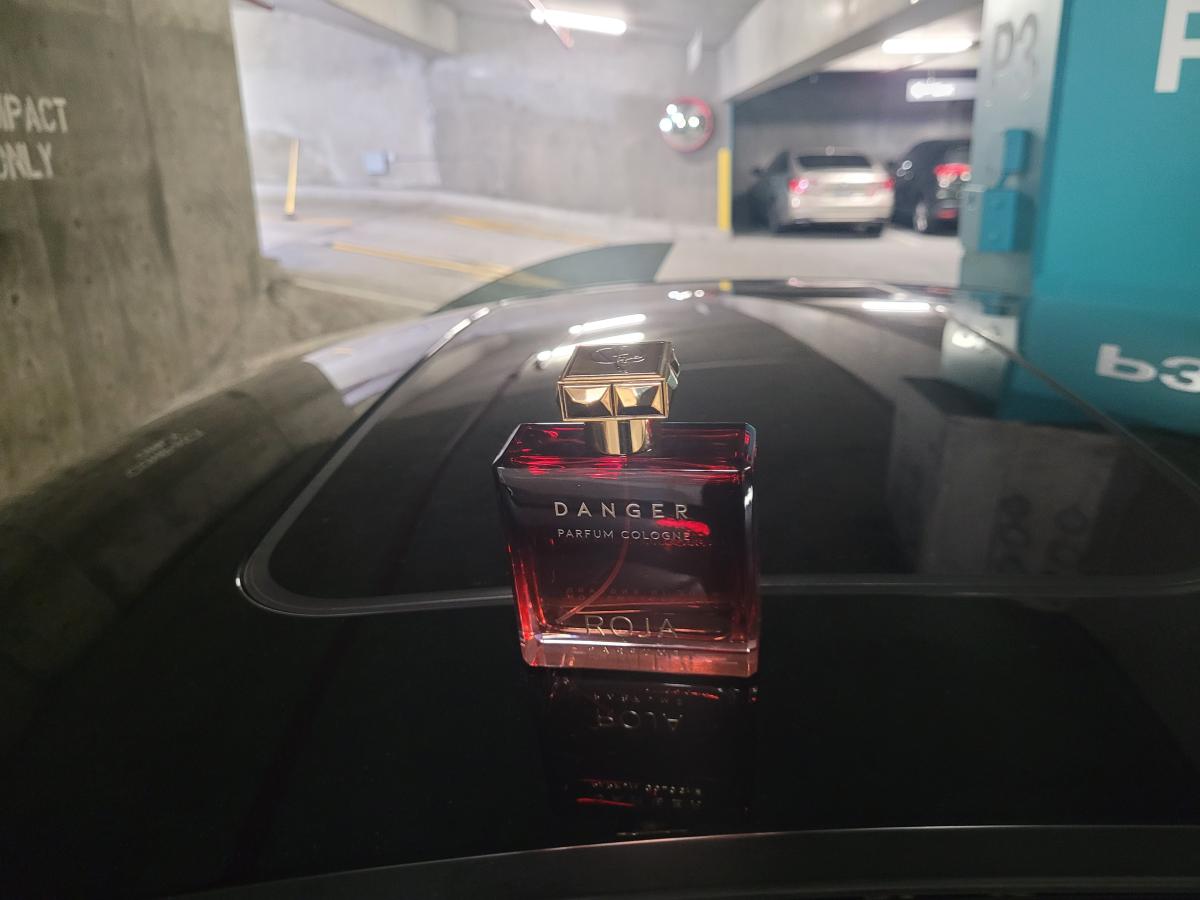 عطر ادکلن دنجر پور هوم پارفوم کلون روجا داو - Danger Pour Homme Parfum Cologne Roja Dove - بررسی، قیمت و خرید