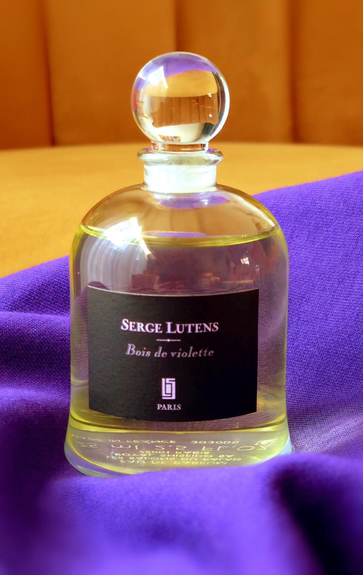 عطر ادکلن بوا دو ویولت سرژ لوتنس - Bois de Violette Serge Lutens - بررسی، قیمت و خرید