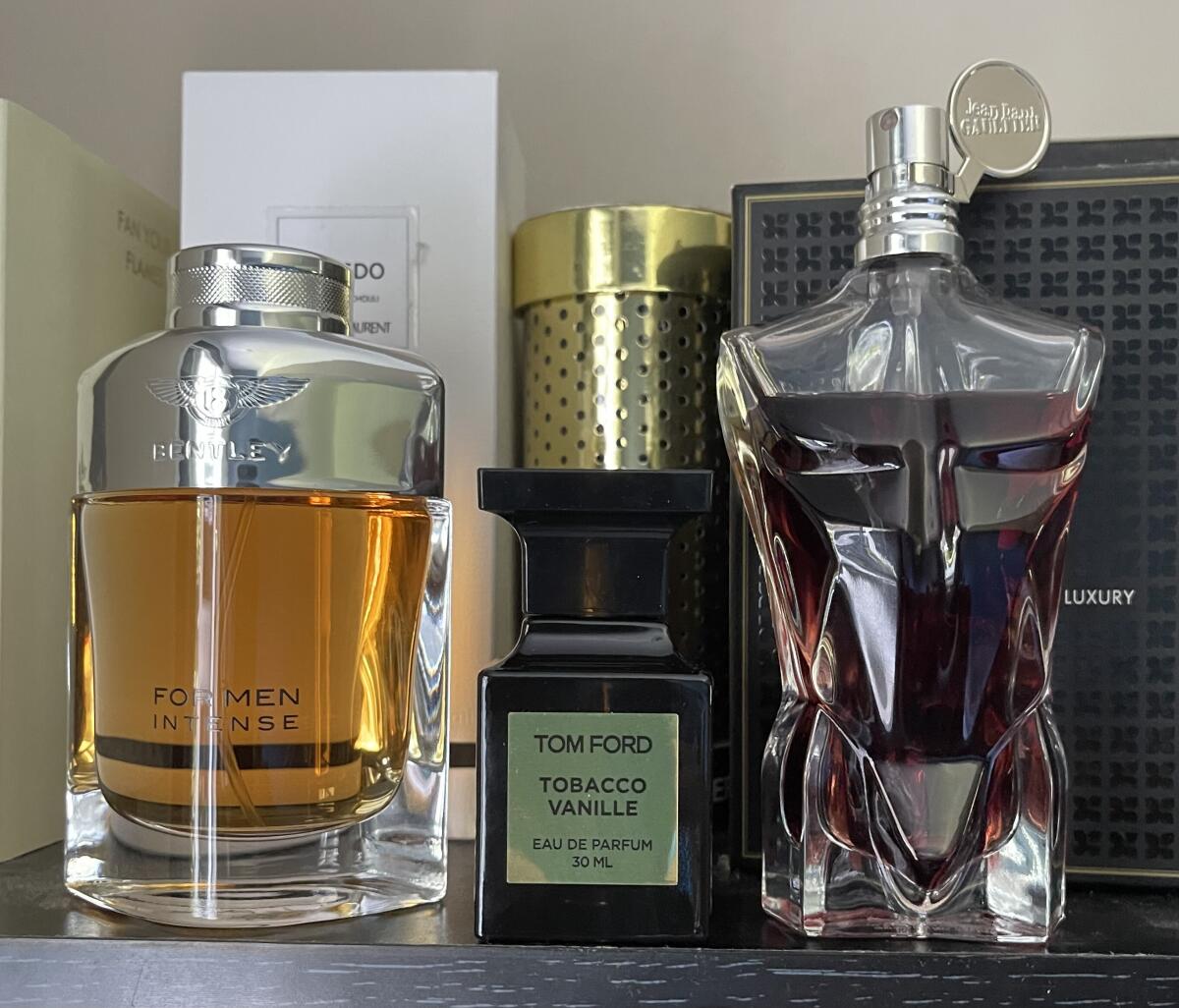 عطر ادکلن له مَل اِسنس دِ پارفوم ژان پل گوتیه - Le Male Essence de Parfum Jean Paul Gaultier - بررسی، قیمت و خرید