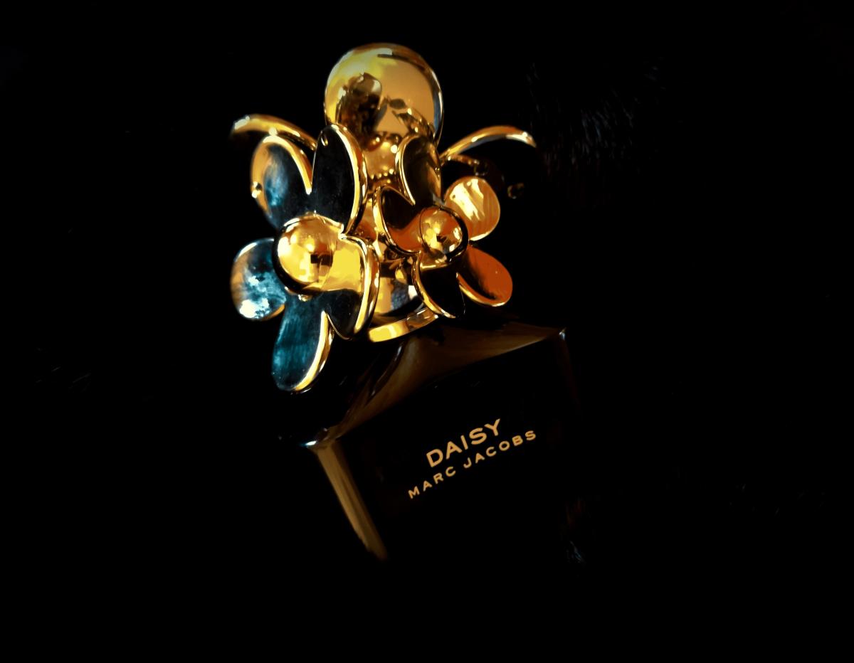 عطر ادکلن دیزی بلک ادیشن مارک جیکوبز - Daisy Black Edition Marc Jacobs - بررسی، قیمت و خرید
