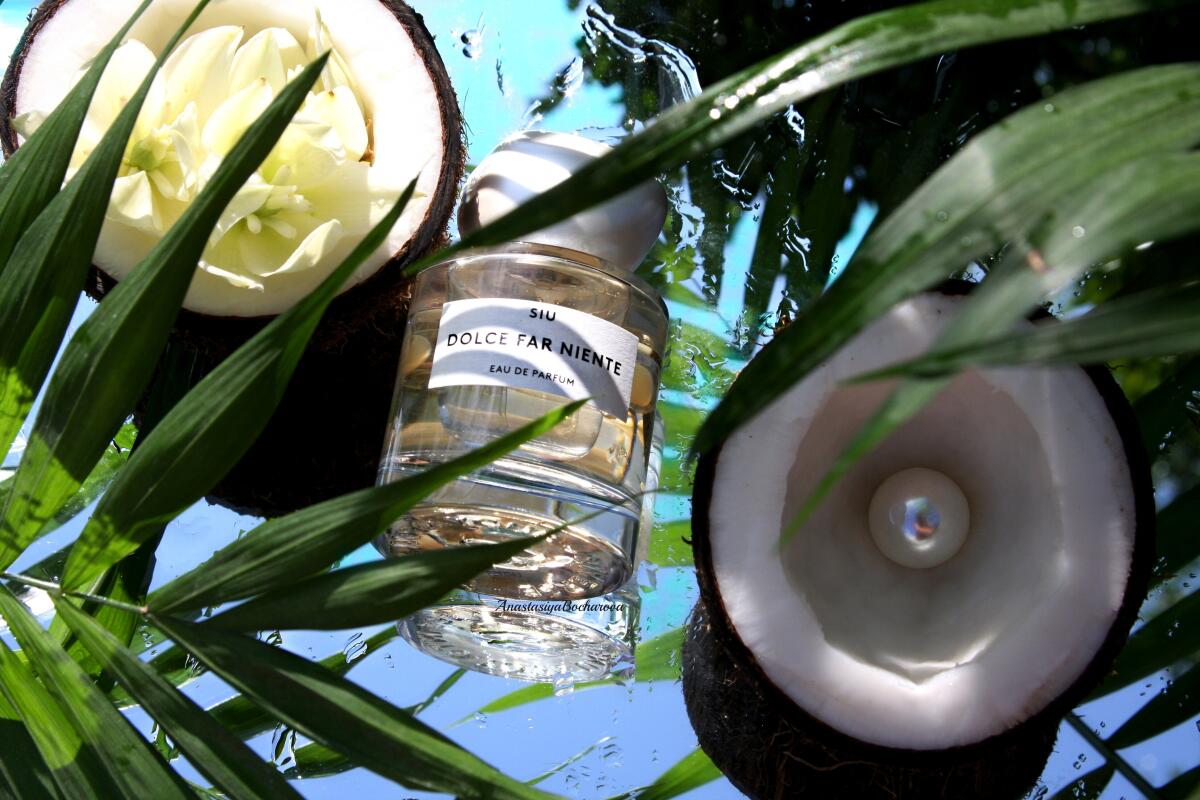 عطر ادکلن دولچه فار نیانته سیو - Dolce Far Niente SIU - بررسی، قیمت و خرید