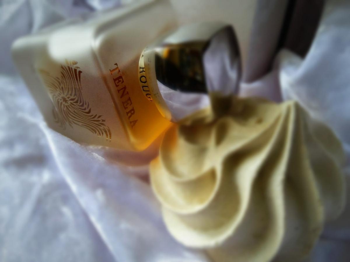 عطر ادکلن تنرا روژ بانی روژ - Tenera Rouge Bunny Rouge - بررسی، قیمت و خرید