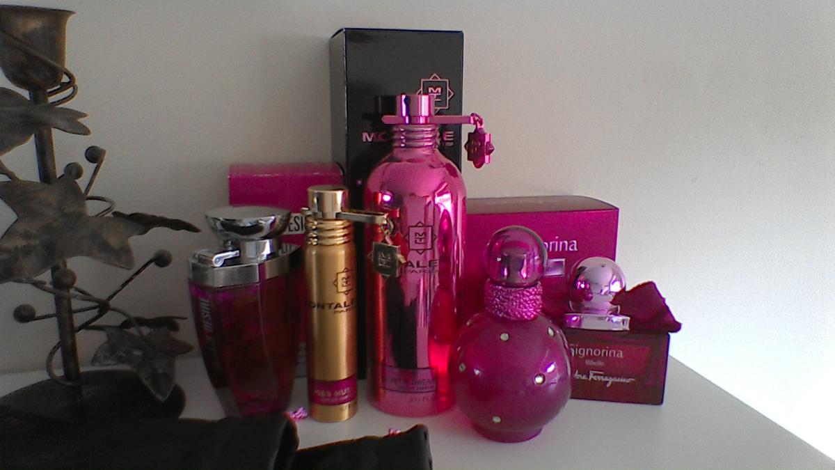 عطر ادکلن سینیورینا ریبله سالواتوره فراگامو - Signorina Ribelle Salvatore Ferragamo - بررسی، قیمت و خرید