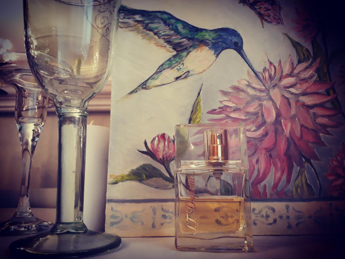 عطر ادکلن اسنس پیور پور فم اس تی دوپونت - Essence Pure Pour Femme S.T. Dupont - بررسی، قیمت و خرید