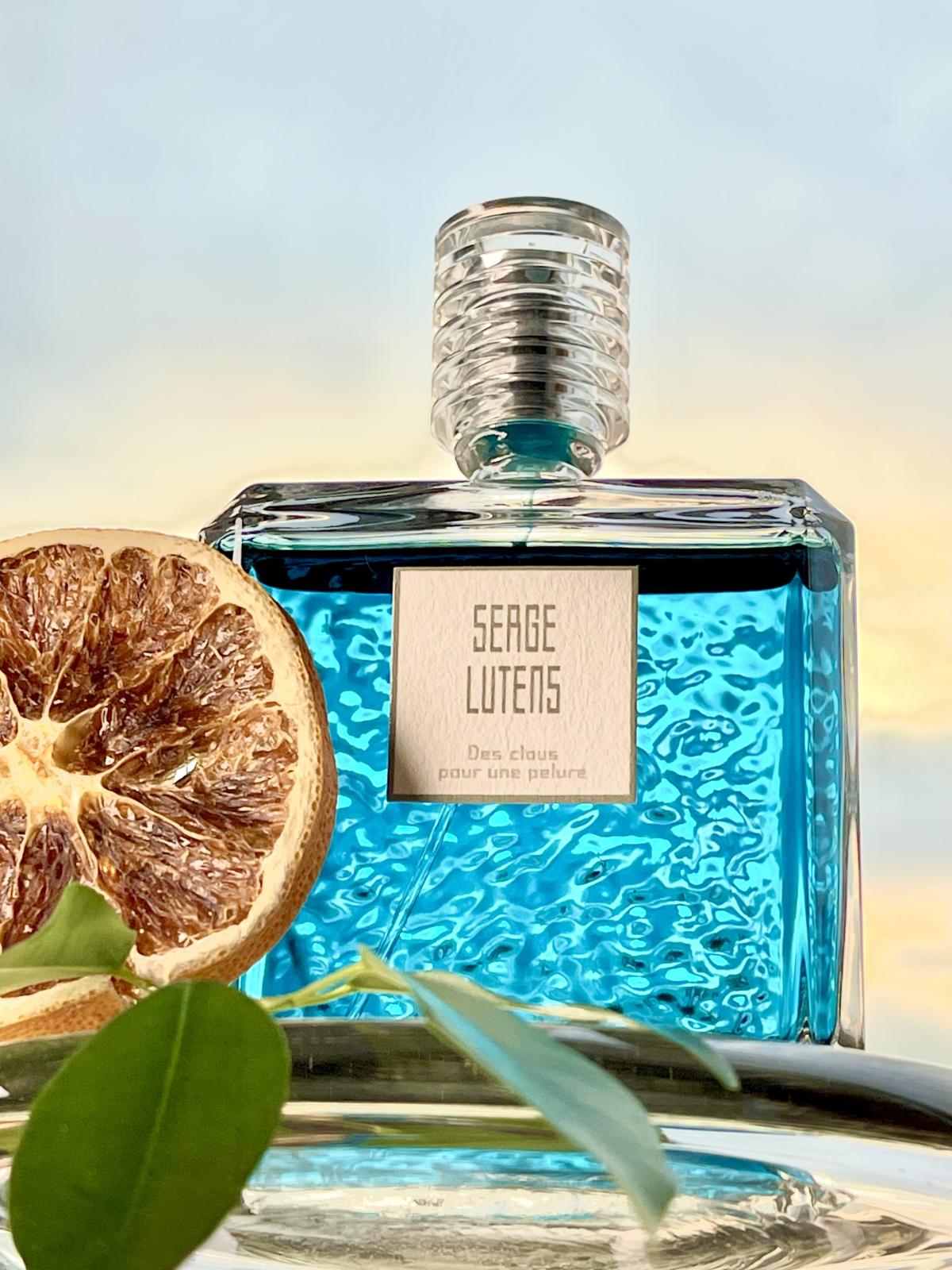 عطر ادکلن دکلوس پور اون پوغلو سرژ لوتنز - Des Clous Pour Une Pelure Serge Lutens - بررسی، قیمت و خرید