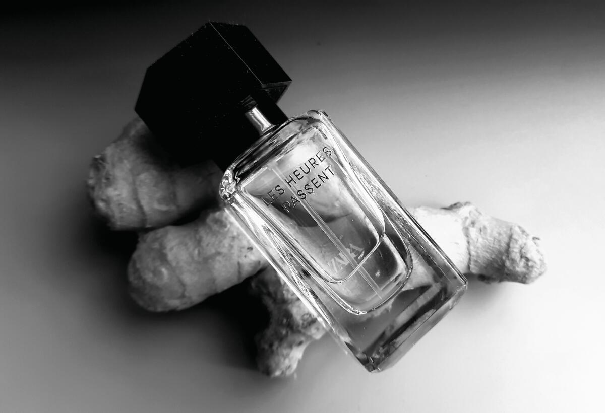عطر ادکلن له اُغ پَسَنت زارا - Les Heures Passent (Into The Joyful) Zara - بررسی، قیمت و خرید