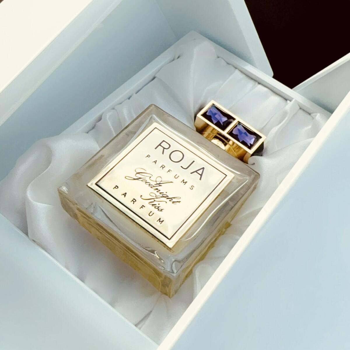 عطر ادکلن ا گودنایت کیس رُجا داو - A Goodnight Kiss Roja Dove - بررسی، قیمت و خرید