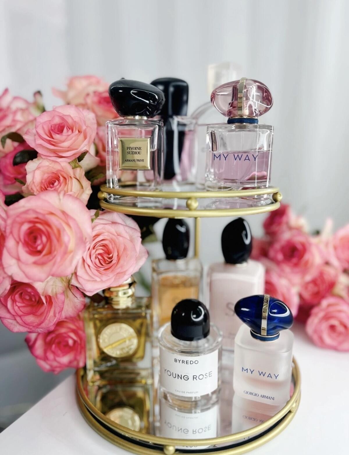 عطر ادکلن گینزا موراساکی شیسیدو - Ginza Murasaki Shiseido - بررسی، قیمت و خرید