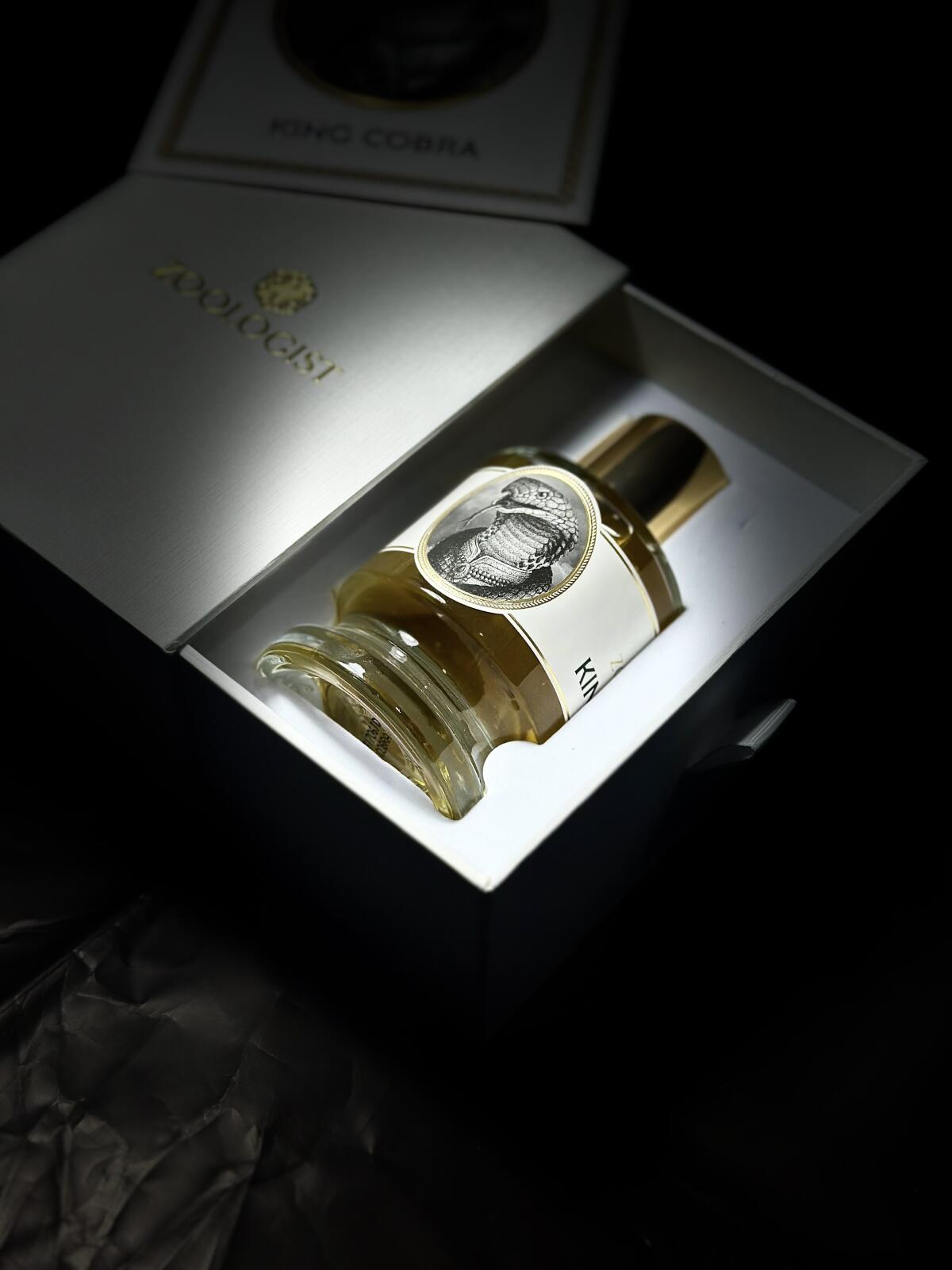 عطر ادکلن کینگ کبرا زولوجیست پرفیومز - King Cobra Zoologist Perfumes - بررسی، قیمت و خرید