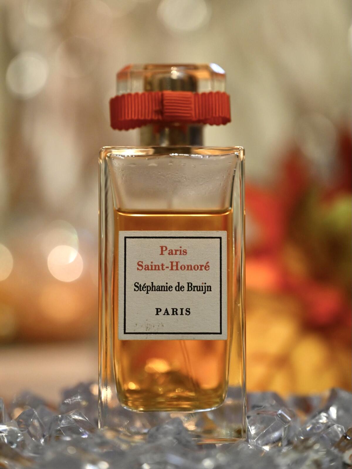 عطر ادکلن پاریس-سن-اونوره استفانی دو بروین - پرفیوم سور مژور - Paris - Saint-Honore Stéphanie de Bruijn - Parfum sur Mesure - بررسی، قیمت و خرید