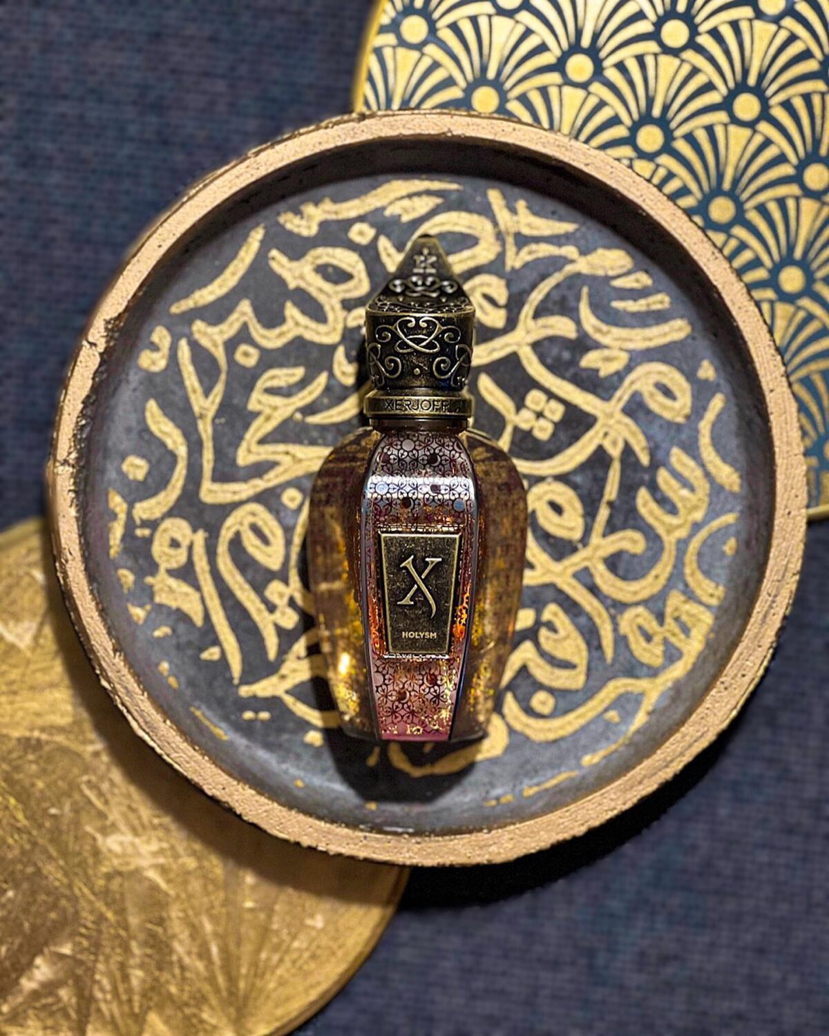 عطر ادکلن هولیسم زرژاف - Holysm Xerjoff - بررسی، قیمت و خرید
