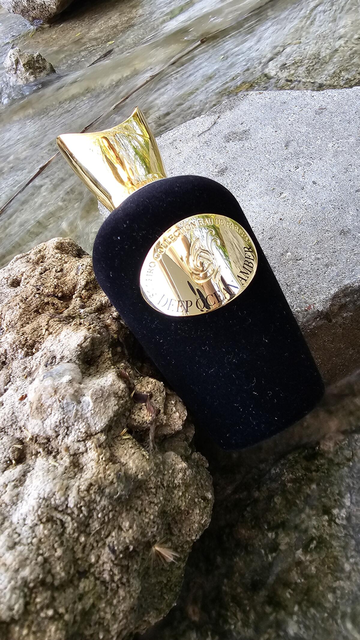 عطر ادکلن دیپ اوشن امبر سوسپیرو پرفیومز - Deep Ocean Amber Sospiro Perfumes - بررسی، قیمت و خرید