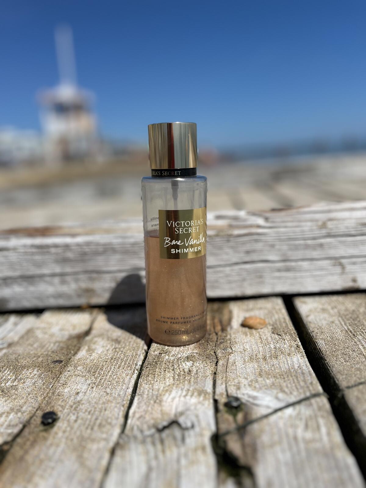عطر ادکلن بر وانیلا شیمِر ویکتوریا سکرت - Bare Vanilla Shimmer Victoria's Secret - بررسی، قیمت و خرید