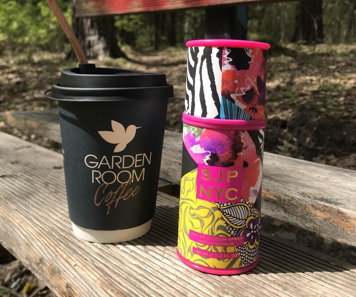 عطر ادکلن اس جی پی نیویورک ادو پرفیوم سارا جسیکا پارکر - SJP NYC Eau de Parfum Sarah Jessica Parker - بررسی، قیمت و خرید