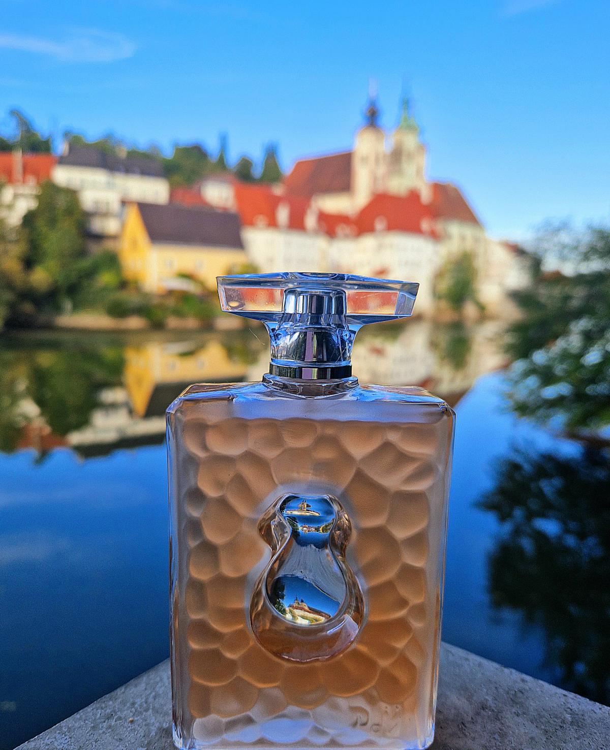 عطر ادکلن دالیا مور سالوادور دالی - DaliA More Salvador Dali - بررسی، قیمت و خرید