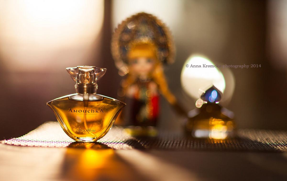 عطر ادکلن آنوژکا رِویون - Anouchka Revillon - بررسی، قیمت و خرید