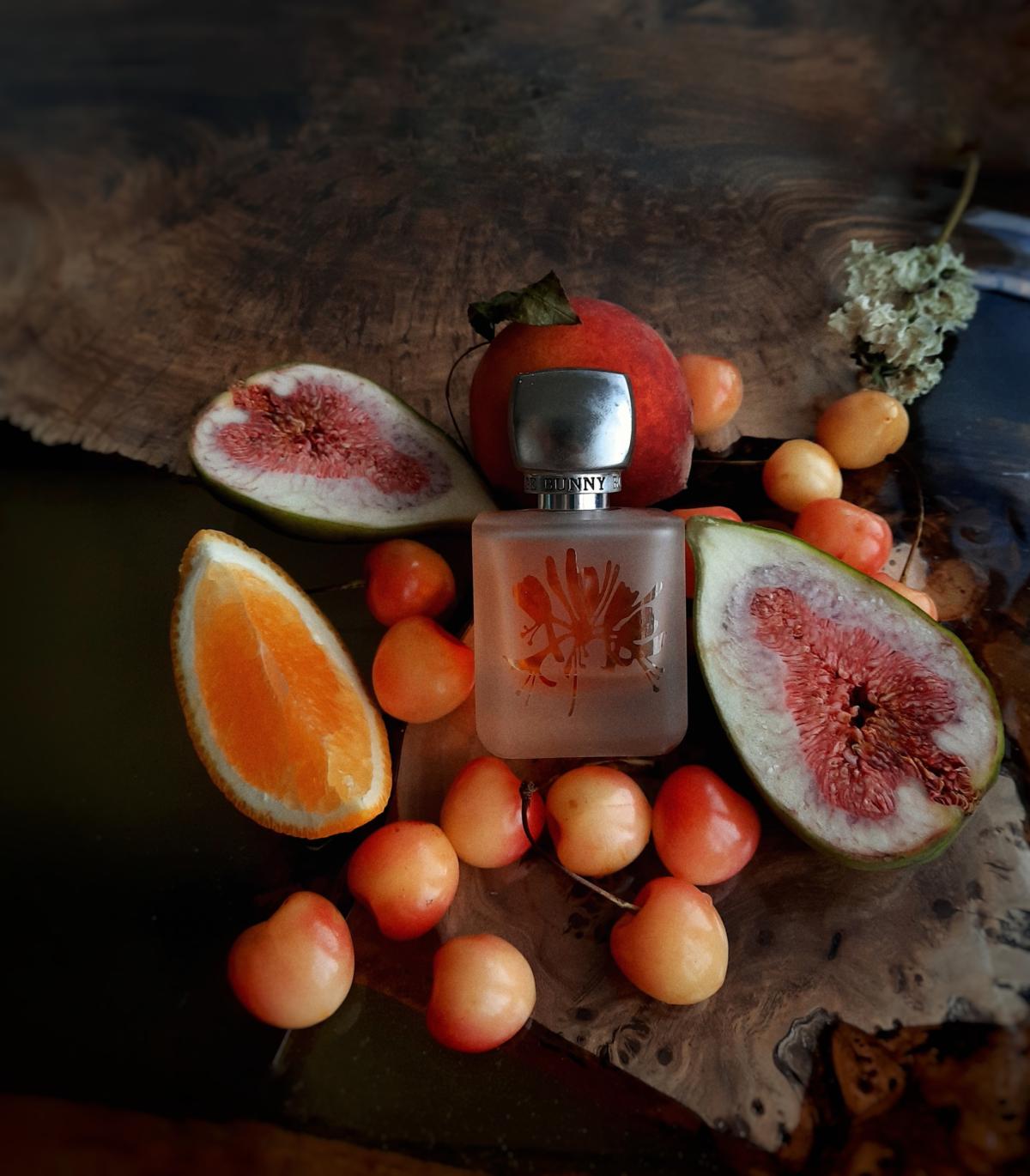 عطر ادکلن اینکانتیشن روژ بانی روژ - Incantation Rouge Bunny Rouge - بررسی، قیمت و خرید