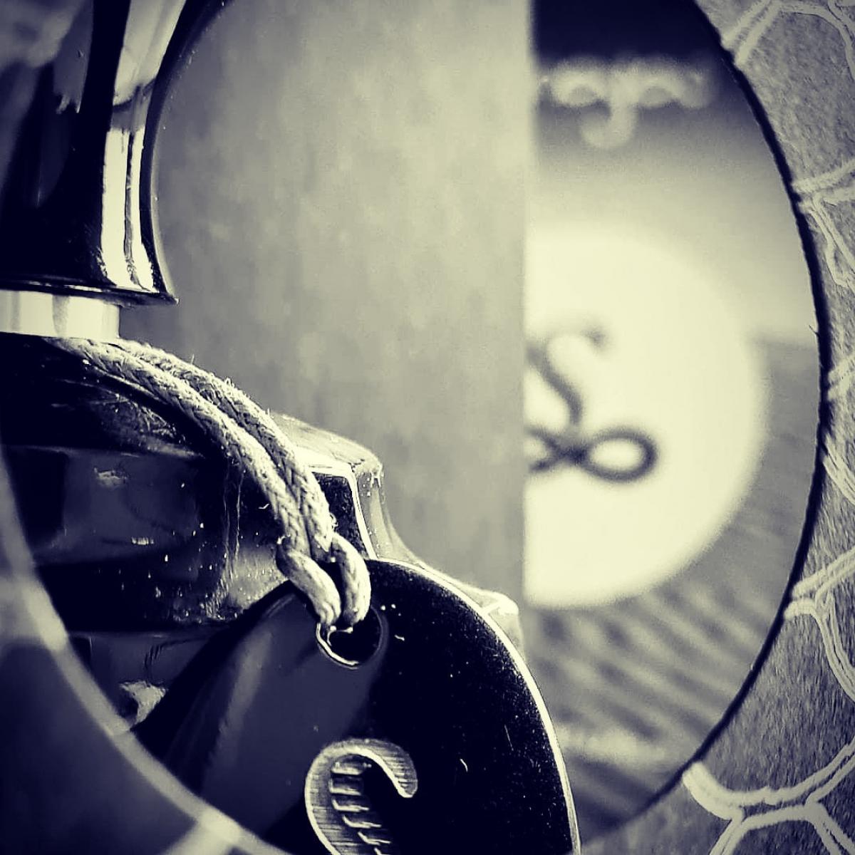 عطر ادکلن ناجا ویرو پرفومو - Naja Vero Profumo - بررسی، قیمت و خرید