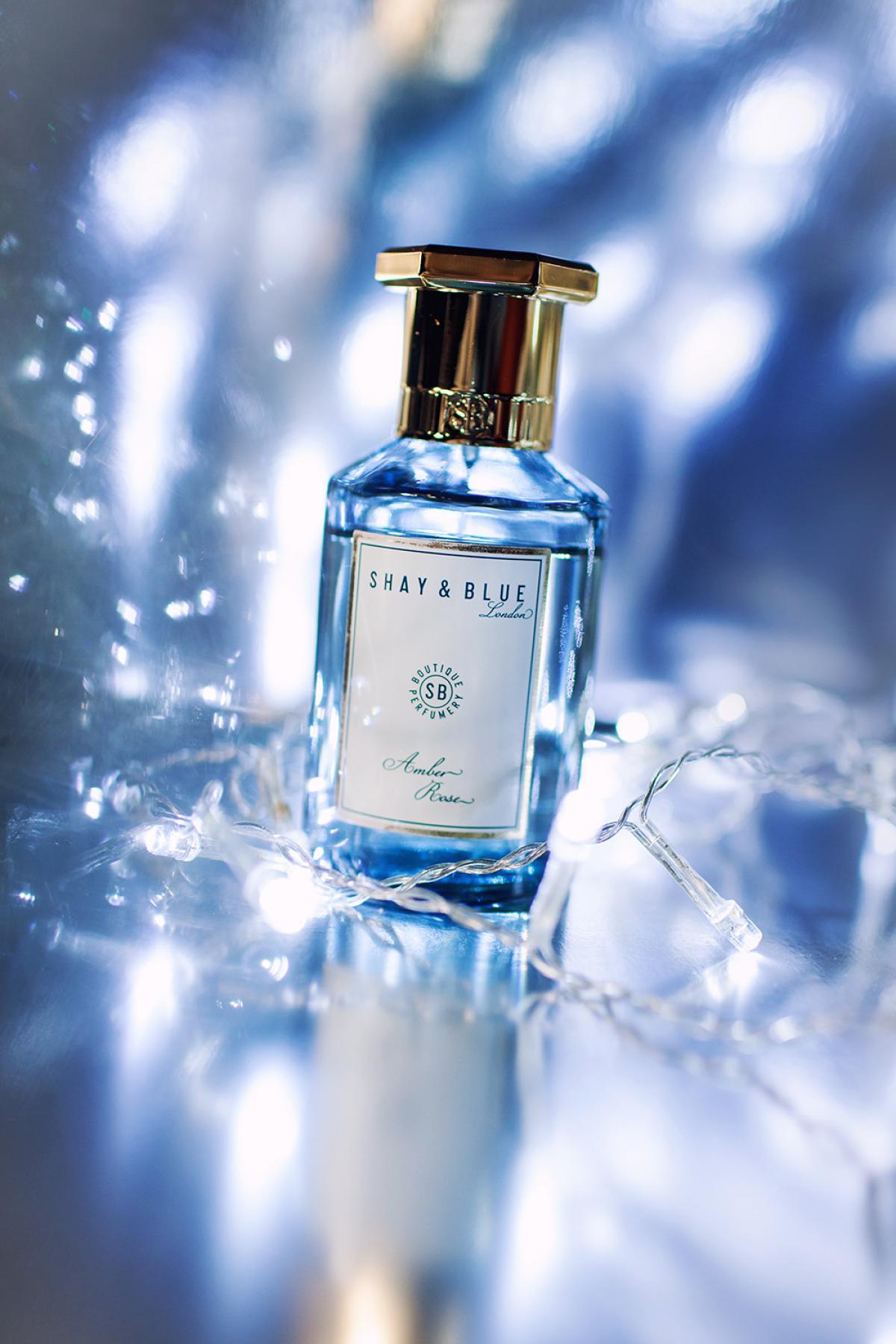 عطر ادکلن امبر رز شِی اَند بلو لاندن - Amber Rose Shay & Blue London - بررسی، قیمت و خرید