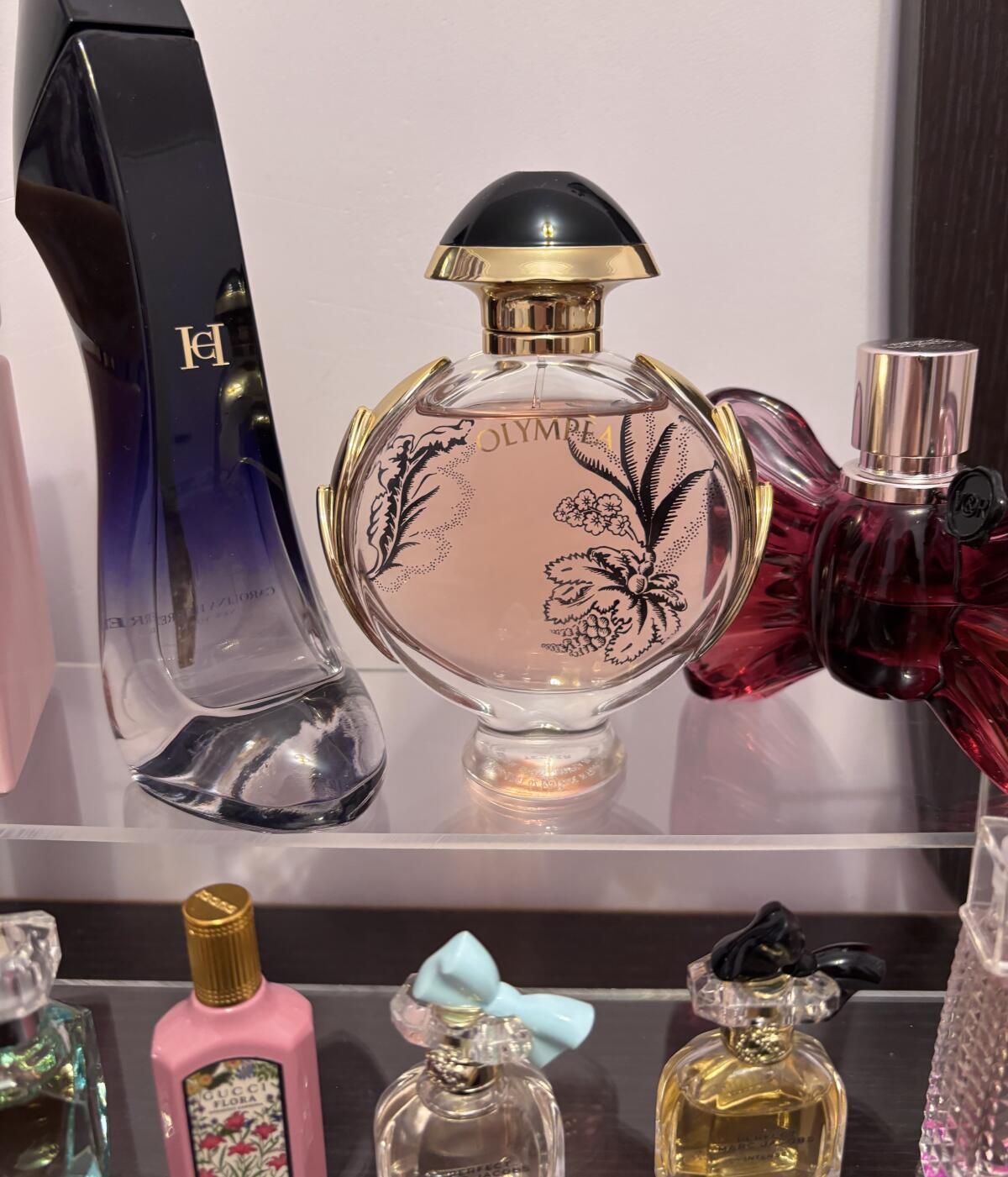 عطر ادکلن اولیمپیا بلوسوم رابان - Olympea Blossom Rabanne - بررسی، قیمت و خرید