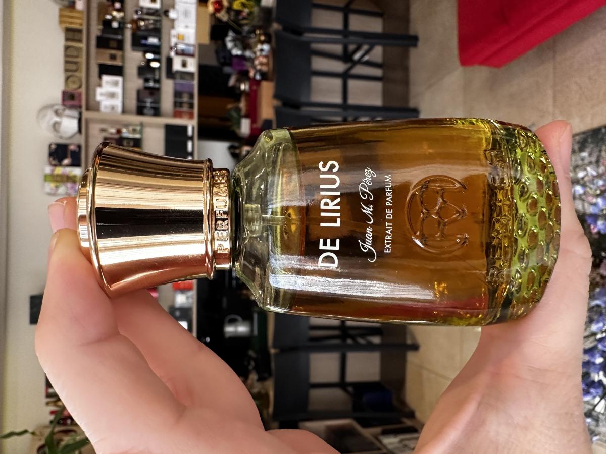عطر ادکلن ده لیریوس رینیه پرفیومز - De Lirius Renier Perfumes - بررسی، قیمت و خرید