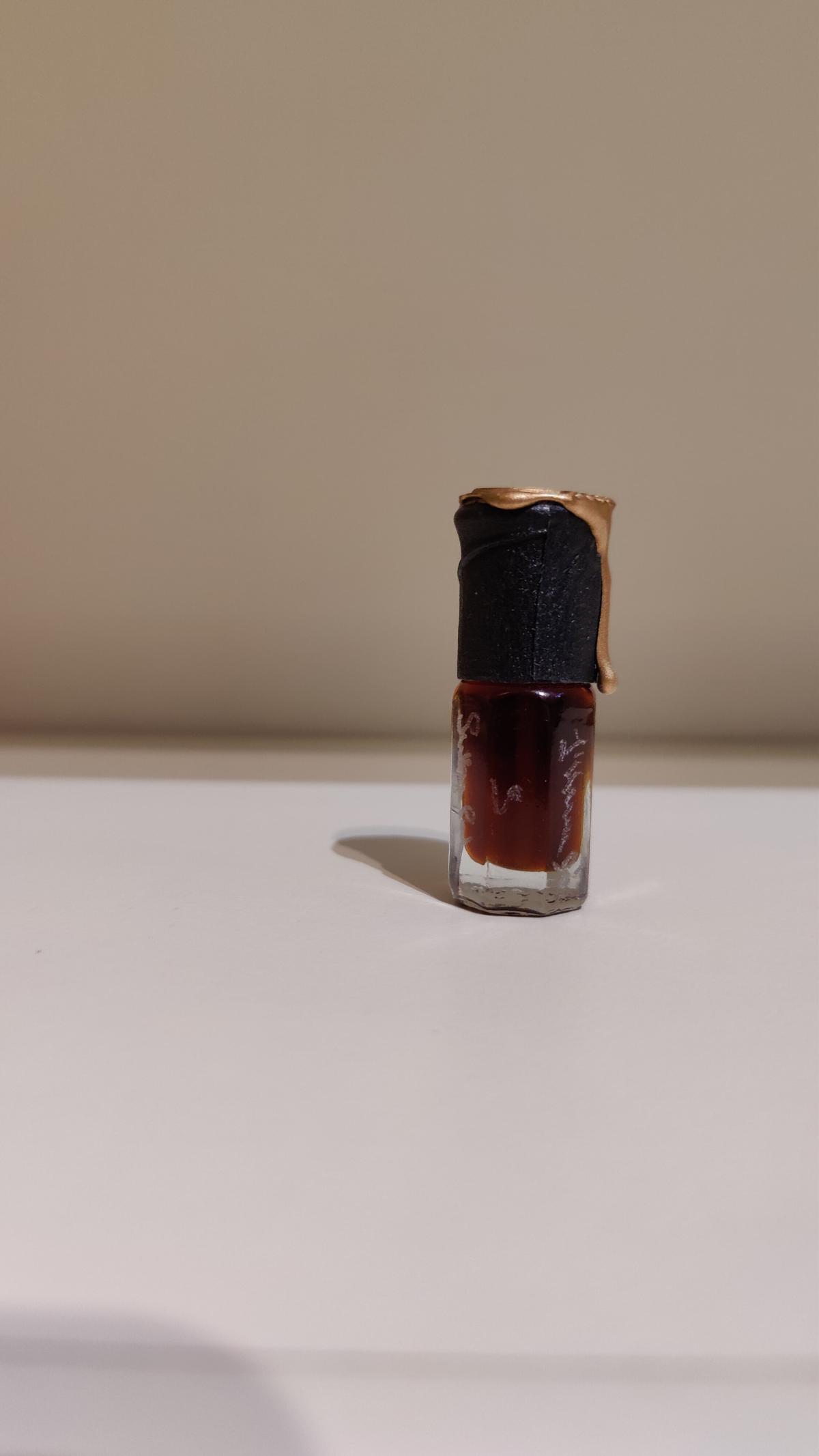 عطر ادکلن لور دور سلطان پاشا عطارز - L’Heure D’Or Sultan Pasha Attars - بررسی، قیمت و خرید