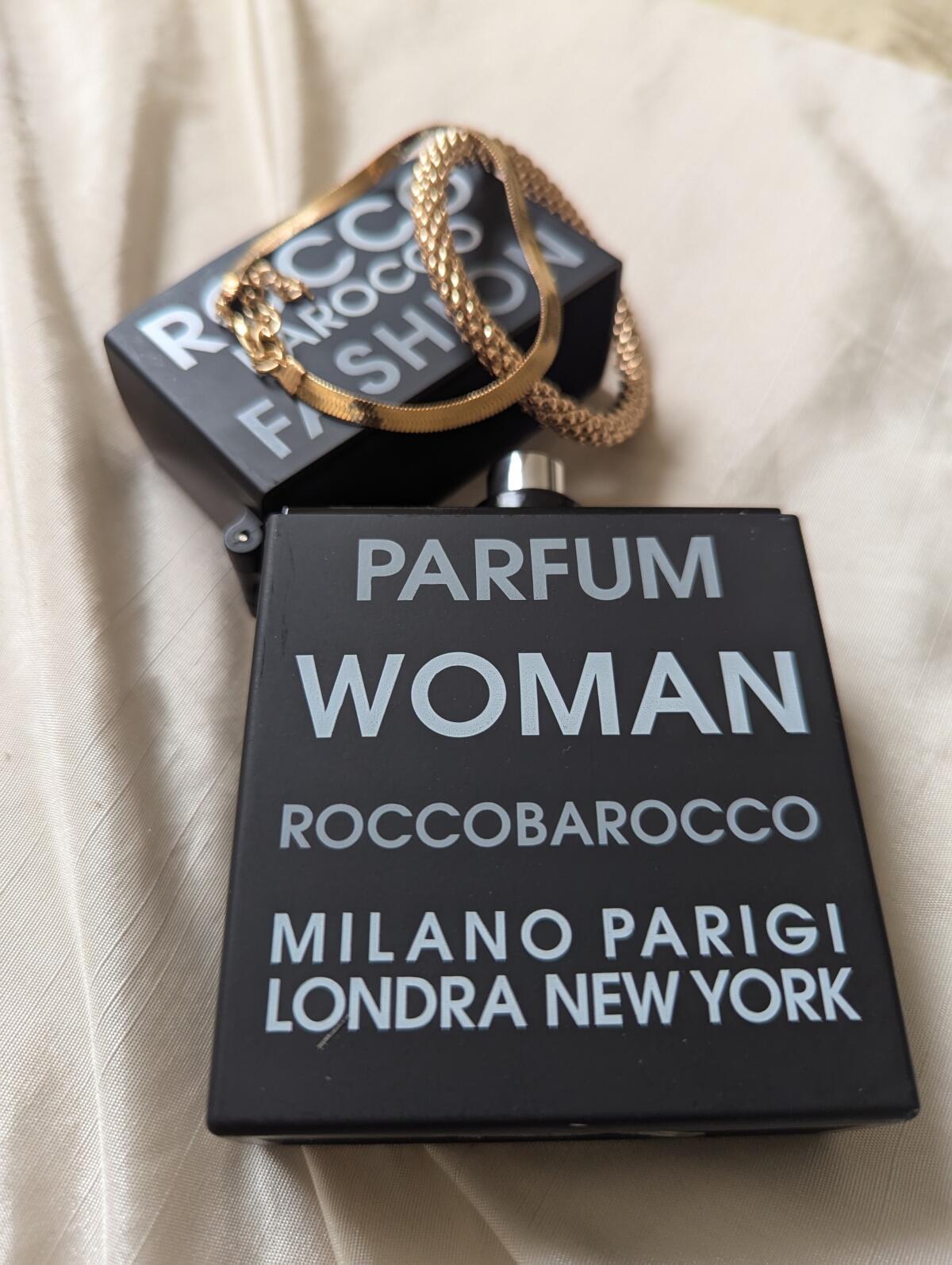 عطر ادکلن فشن وومن روکوباراکو - Fashion Woman Roccobarocco - بررسی، قیمت و خرید